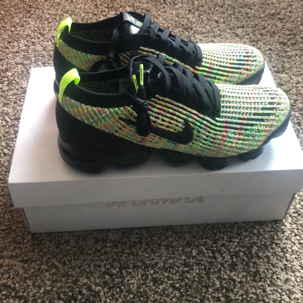 W air vapormax flyknit